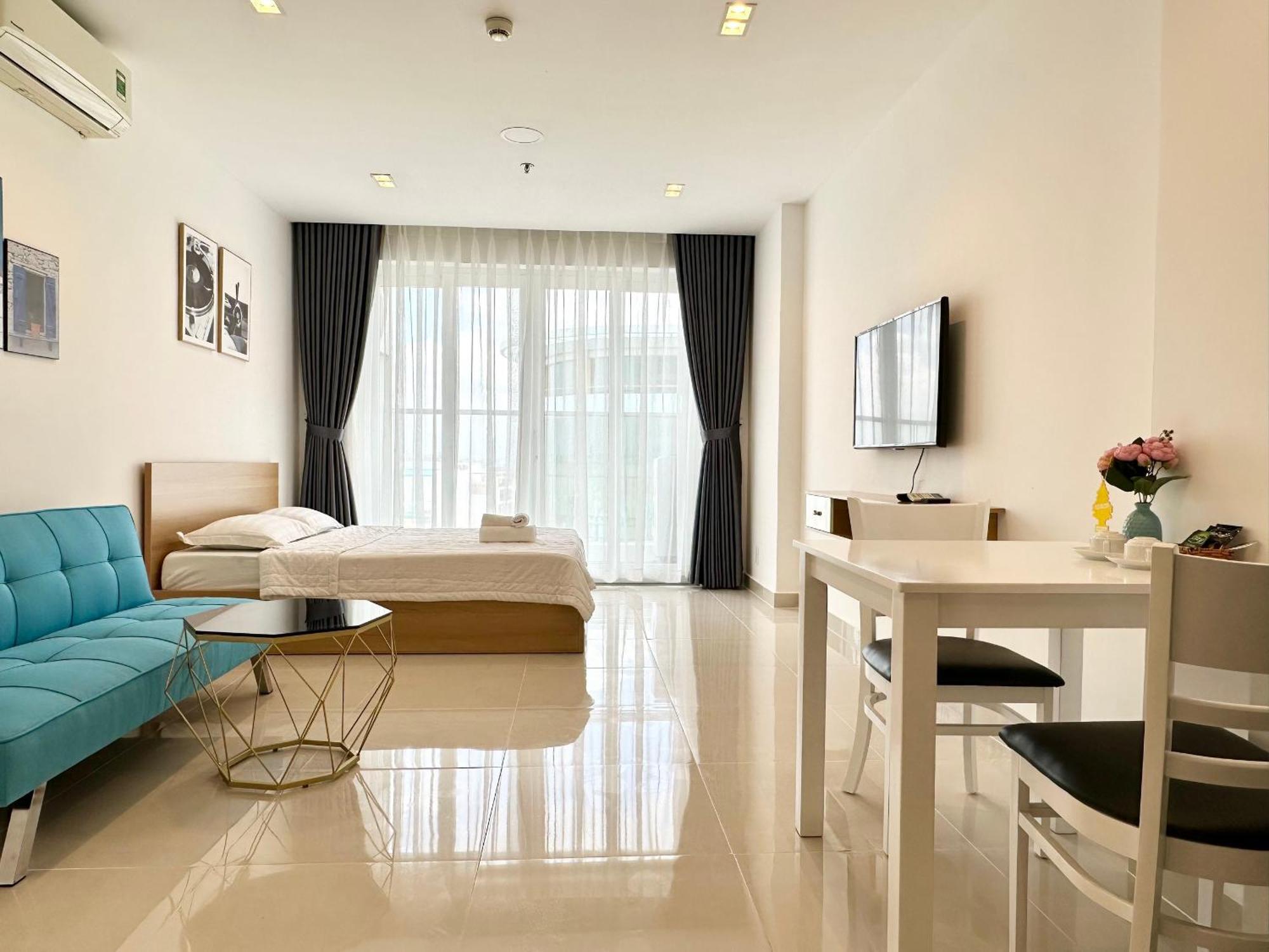 Teddy Apartment At Sky Center Luxury 胡志明市 外观 照片