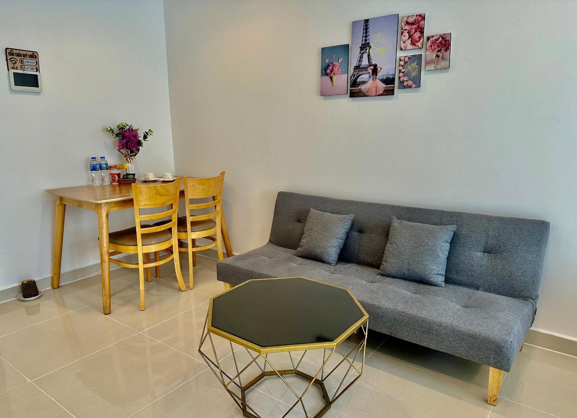 Teddy Apartment At Sky Center Luxury 胡志明市 外观 照片