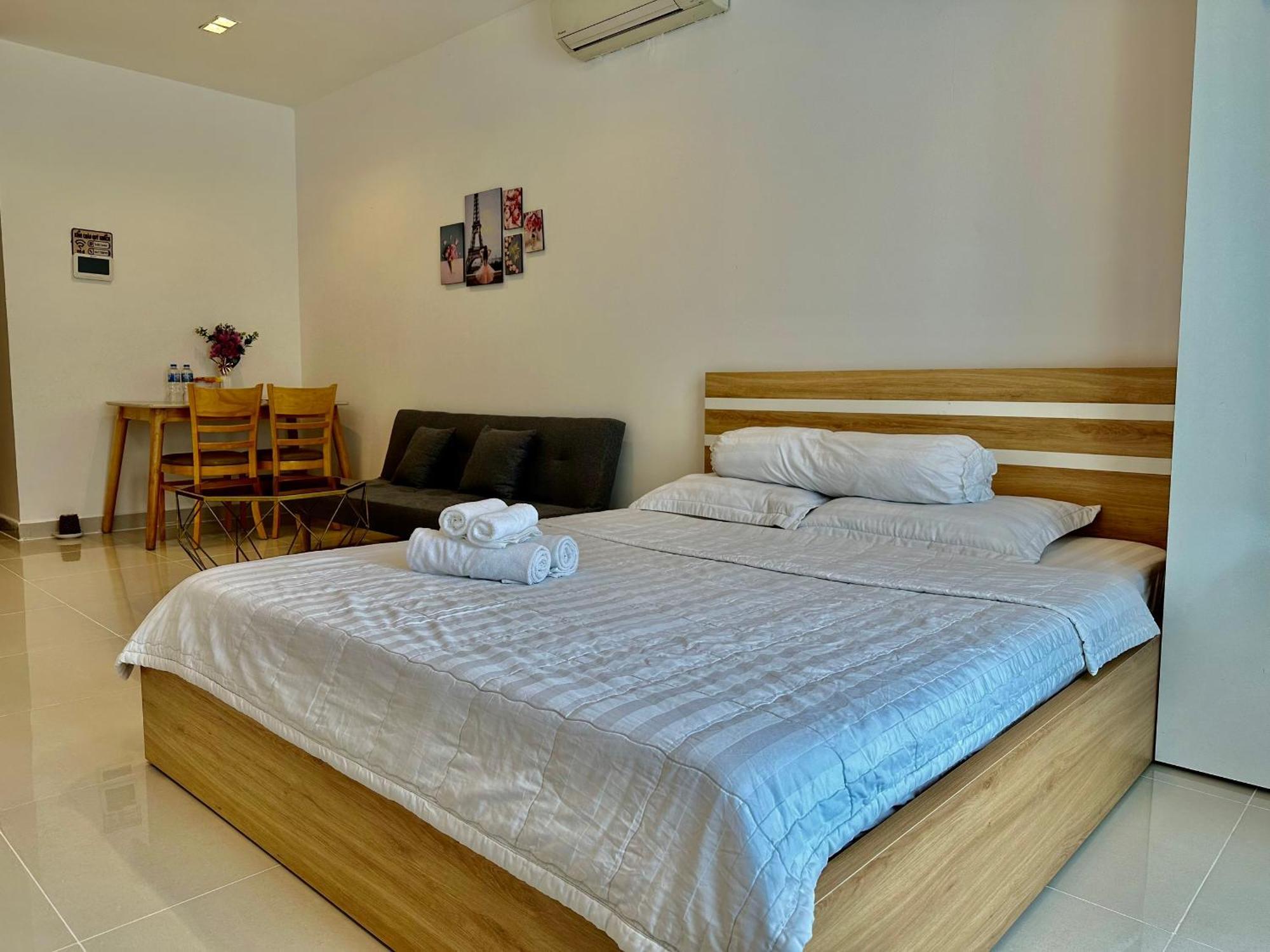 Teddy Apartment At Sky Center Luxury 胡志明市 外观 照片