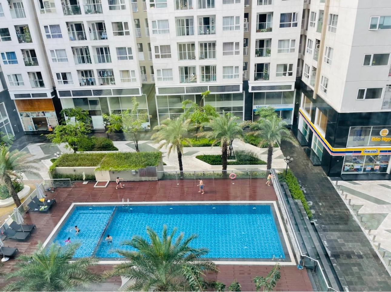 Teddy Apartment At Sky Center Luxury 胡志明市 外观 照片